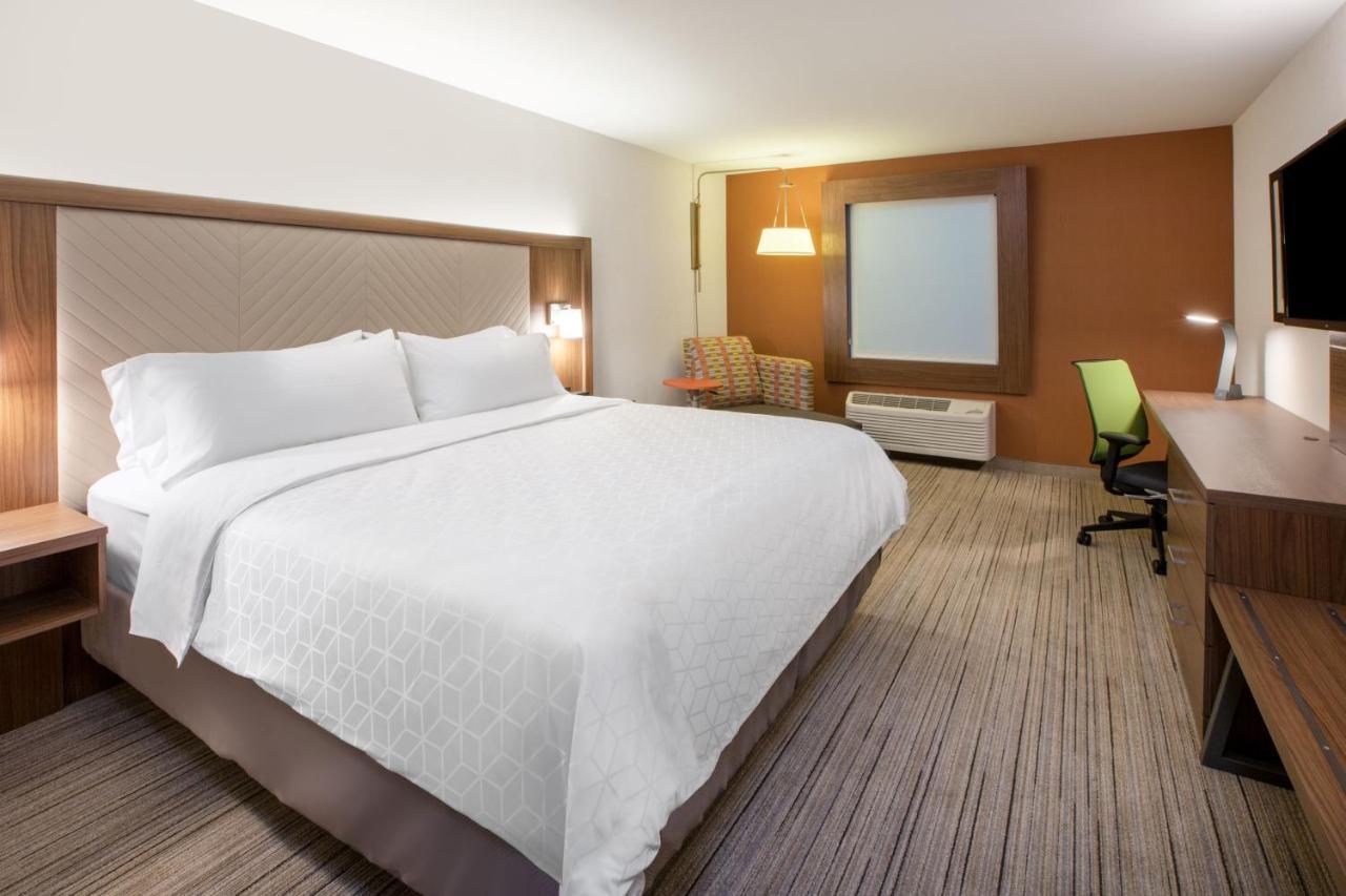 Holiday Inn Express - Blair By Ihg Kültér fotó