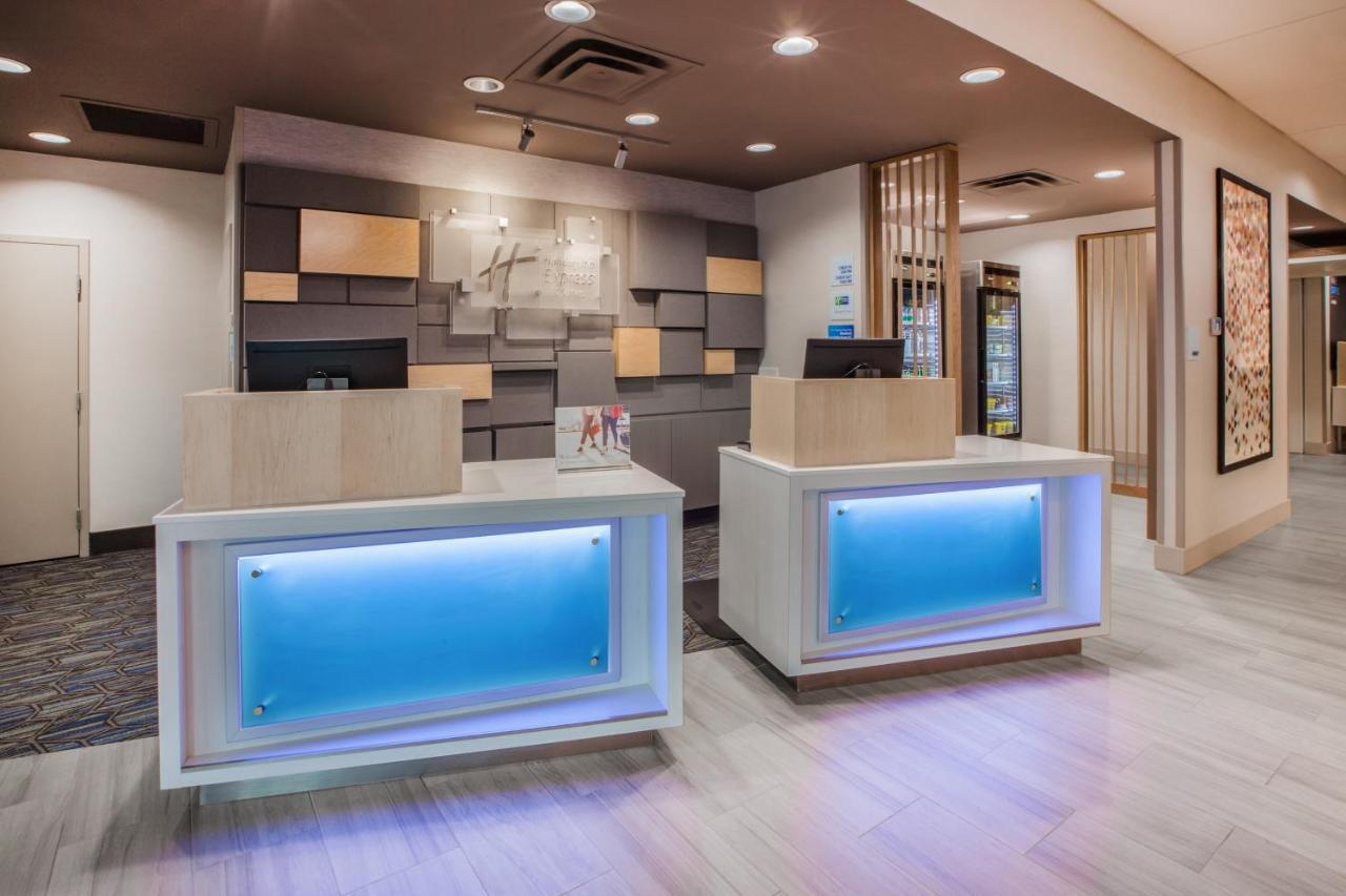 Holiday Inn Express - Blair By Ihg Kültér fotó